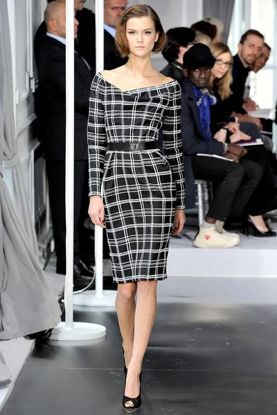 Look 8